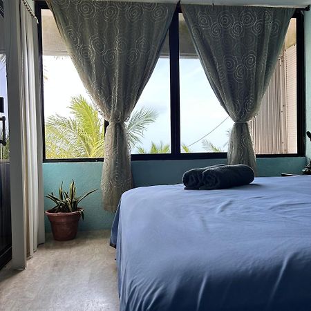 Front Beach Private Room With Shared Bathroom Cancún Kültér fotó