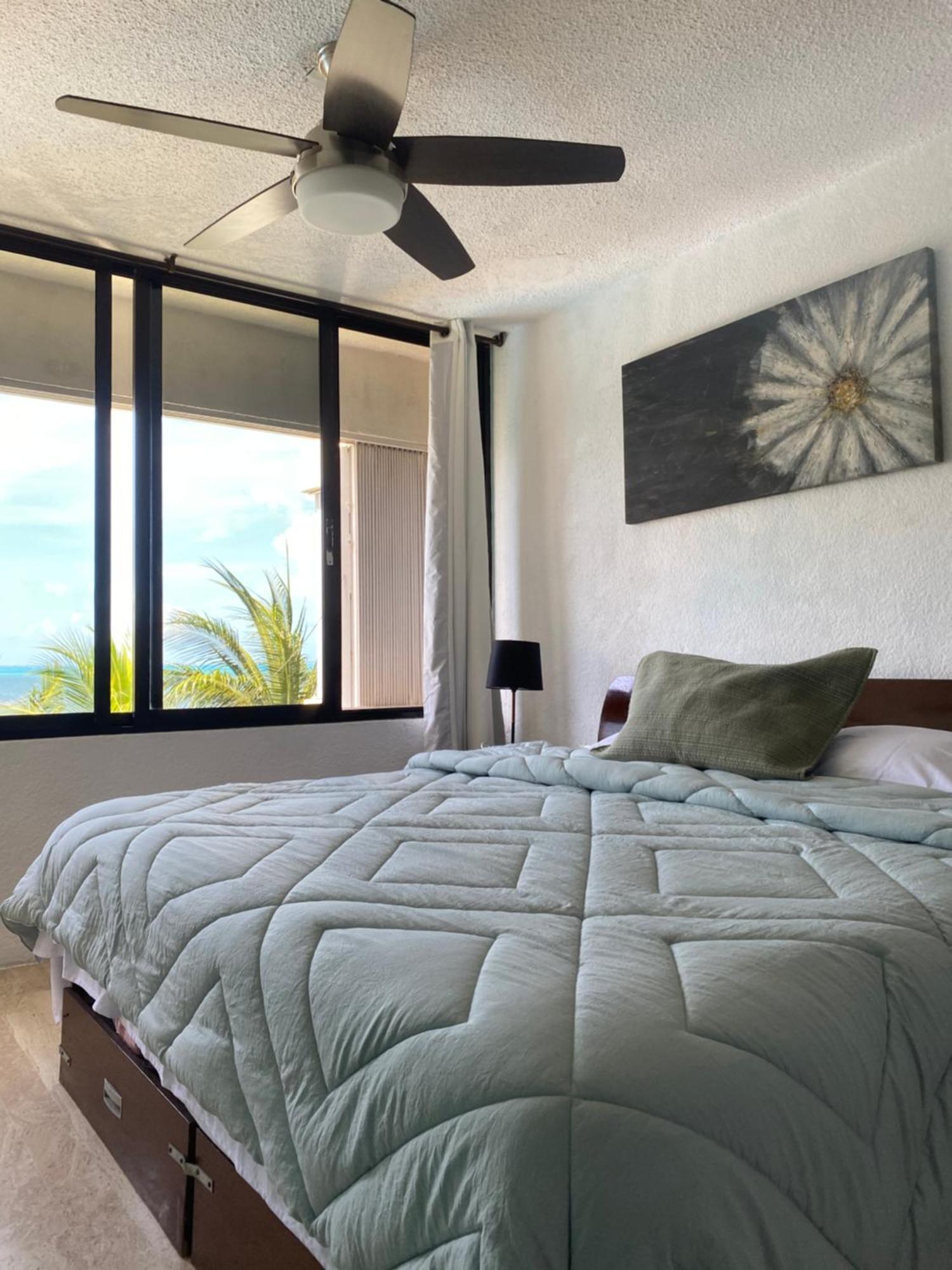 Front Beach Private Room With Shared Bathroom Cancún Kültér fotó